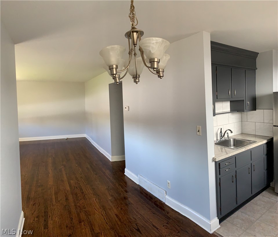 5014 E 71 Street Cleveland OH 44125