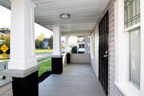 13710 Benwood Avenue Cleveland OH 44105
