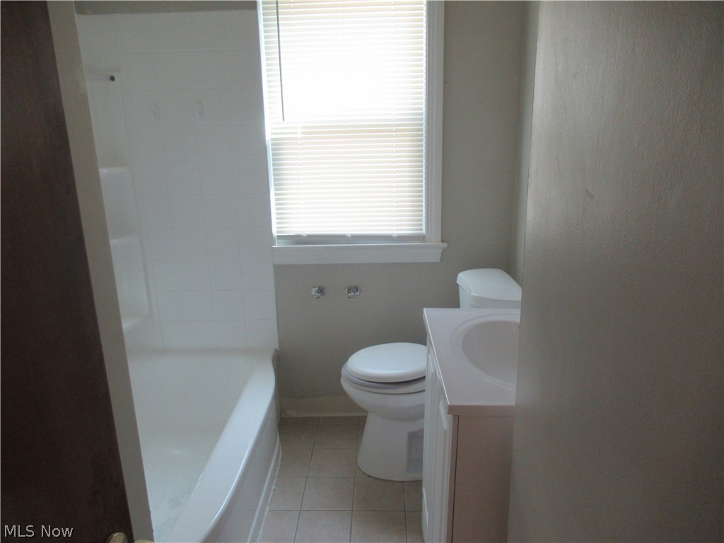 5203 Maplecrest Avenue Parma OH 44134