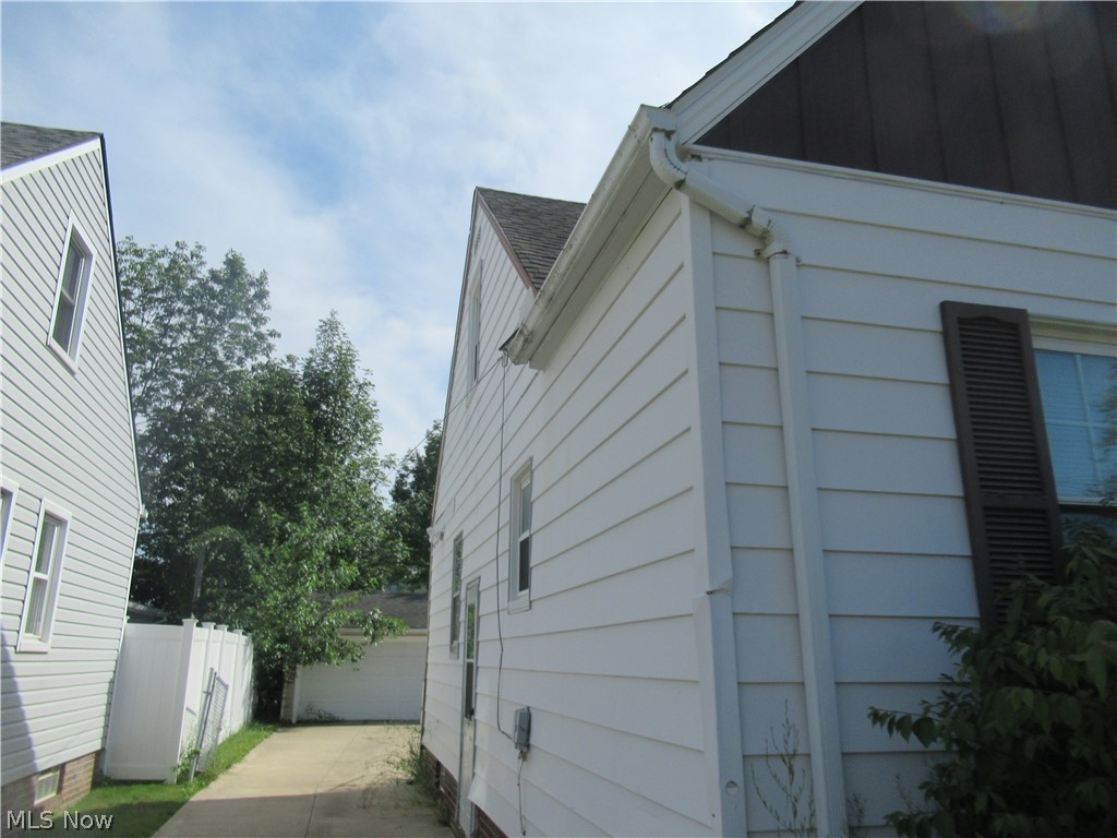 5203 Maplecrest Avenue Parma OH 44134