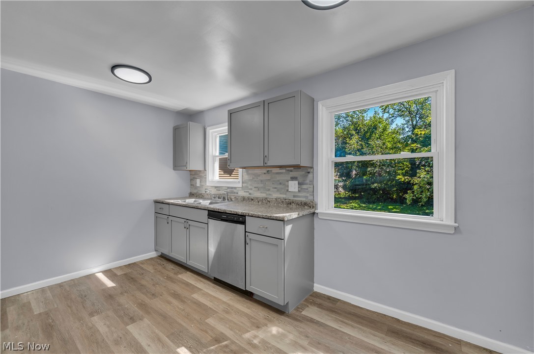 15506 Westview Avenue Cleveland OH 44128