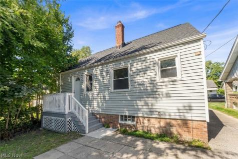 15506 Westview Avenue Cleveland OH 44128