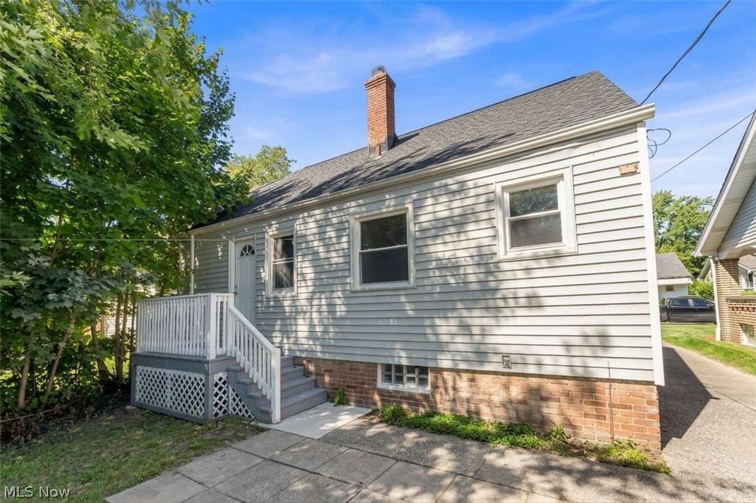 15506 Westview Avenue Cleveland OH 44128