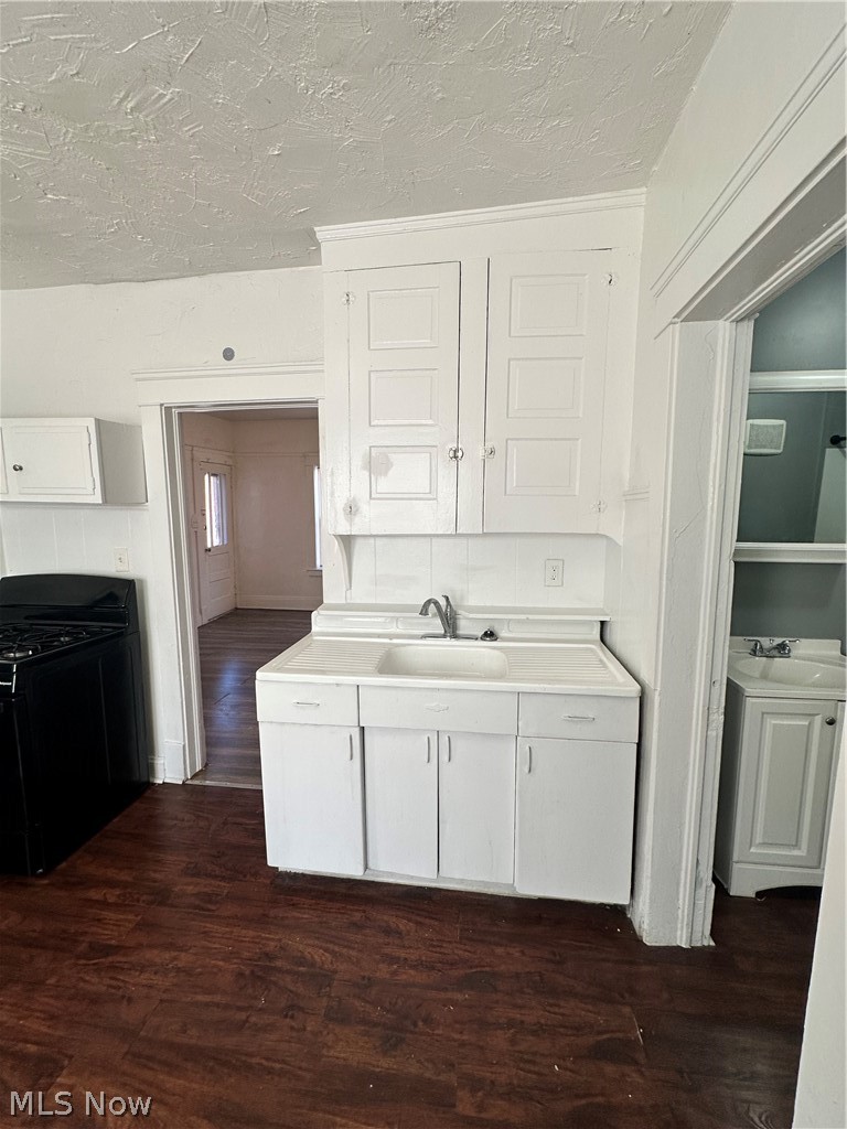 837 Wayside Road Cleveland OH 44110