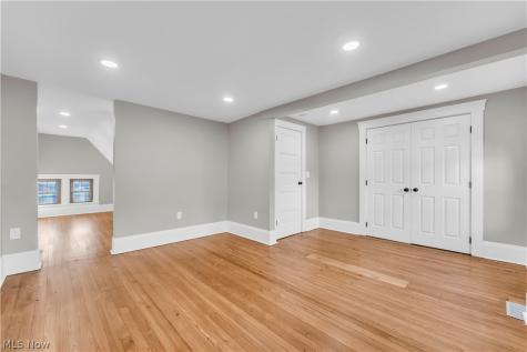 12206 Detroit Avenue Lakewood OH 44107