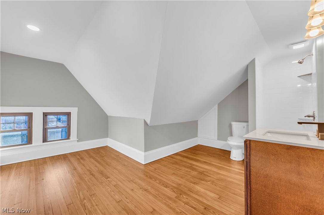 12206 Detroit Avenue Lakewood OH 44107