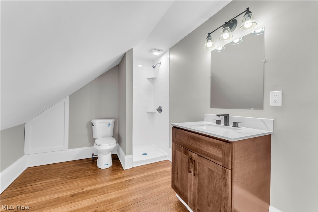 12206 Detroit Avenue Lakewood OH 44107