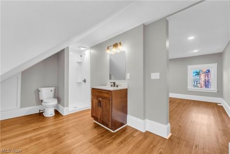 12206 Detroit Avenue Lakewood OH 44107
