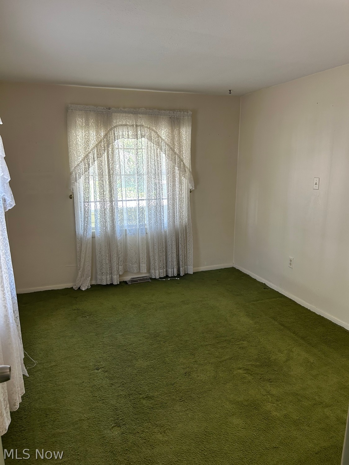 1390 Iroquois Avenue Mayfield Heights OH 44124