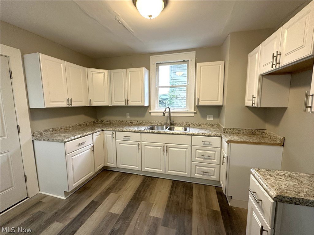 1438 Newton Street Akron OH 44305