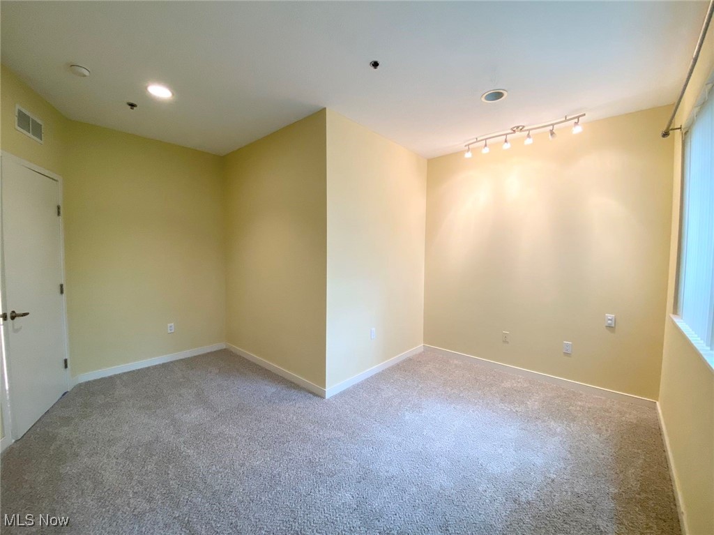 500 Severance Place 106 Lane Cleveland Heights OH 44118