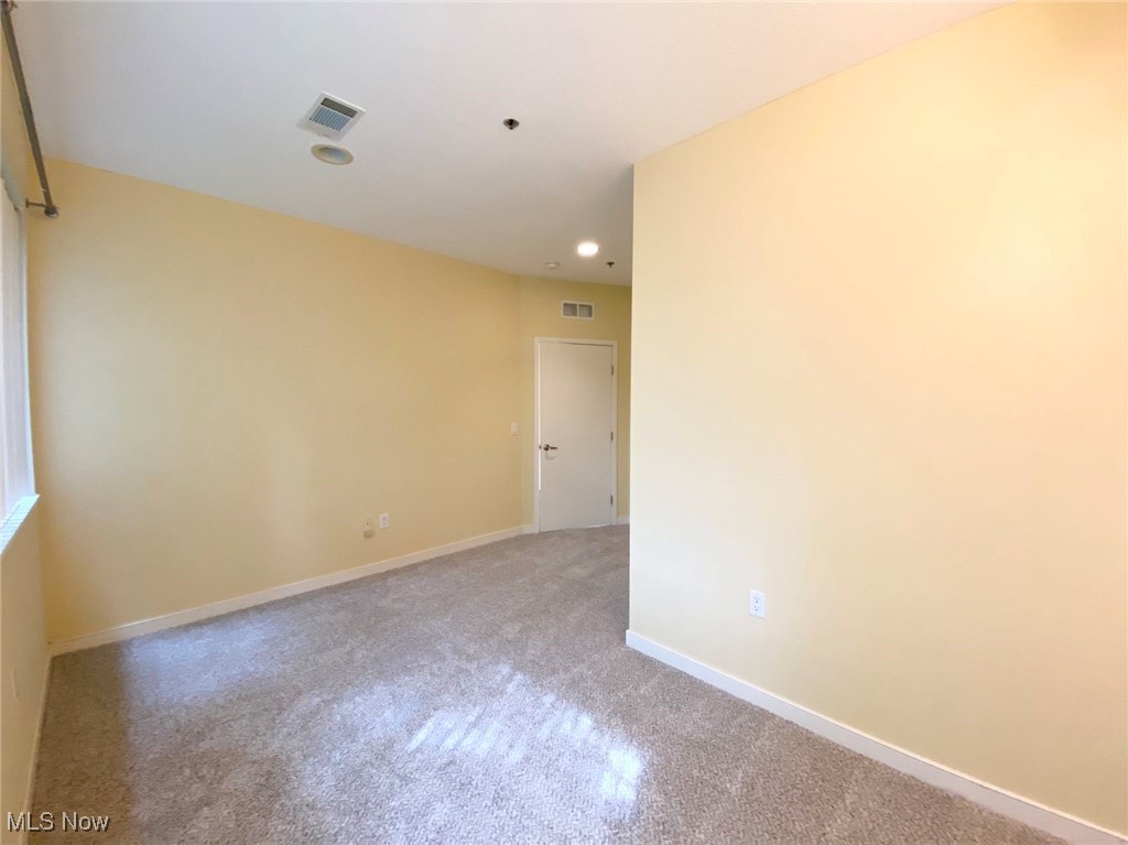 500 Severance Place 106 Lane Cleveland Heights OH 44118