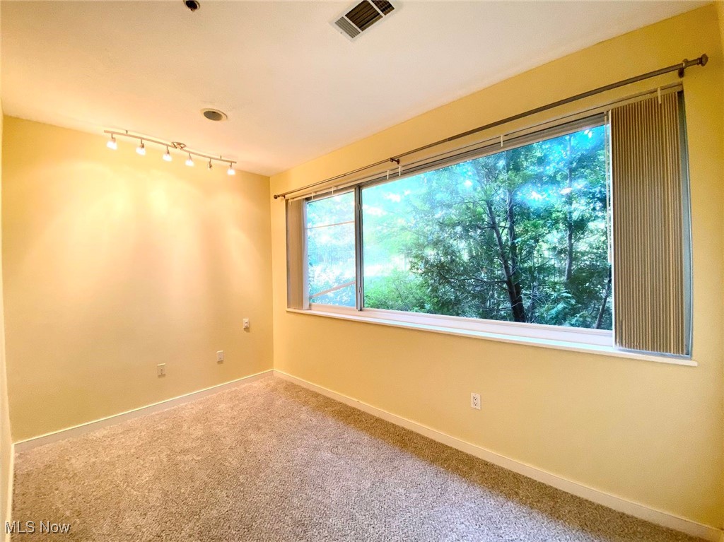 500 Severance Place 106 Lane Cleveland Heights OH 44118