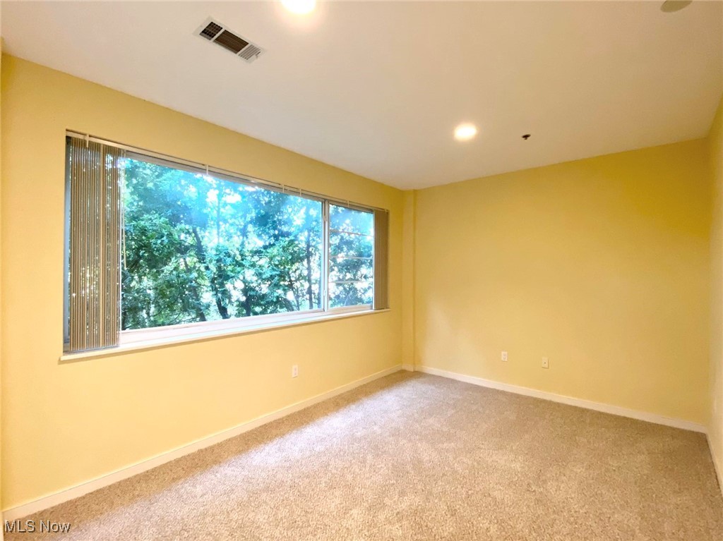 500 Severance Place 106 Lane Cleveland Heights OH 44118