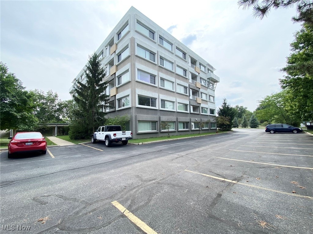 500 Severance Place 106 Lane Cleveland Heights OH 44118