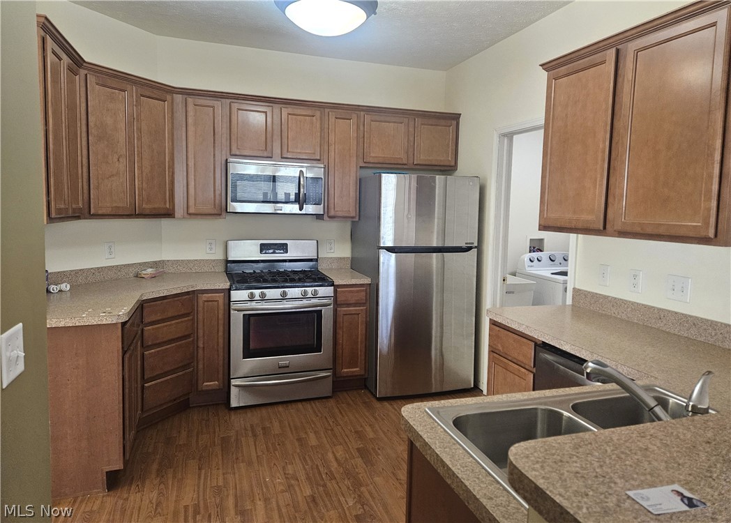 33251 Fairport Drive Avon Lake OH 44012