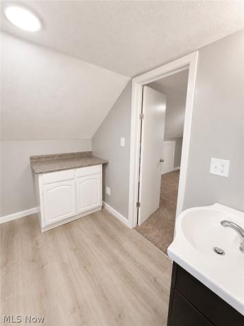 3954 E 41st Street Newburgh Heights OH 44105