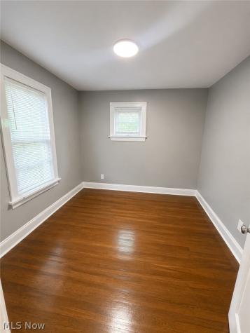 3954 E 41st Street Newburgh Heights OH 44105