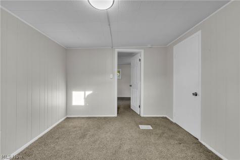 12405 Mcgowan Avenue Cleveland OH 44135