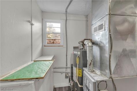 12405 Mcgowan Avenue Cleveland OH 44135
