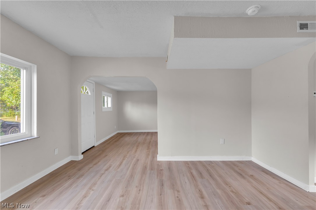 12405 Mcgowan Avenue Cleveland OH 44135