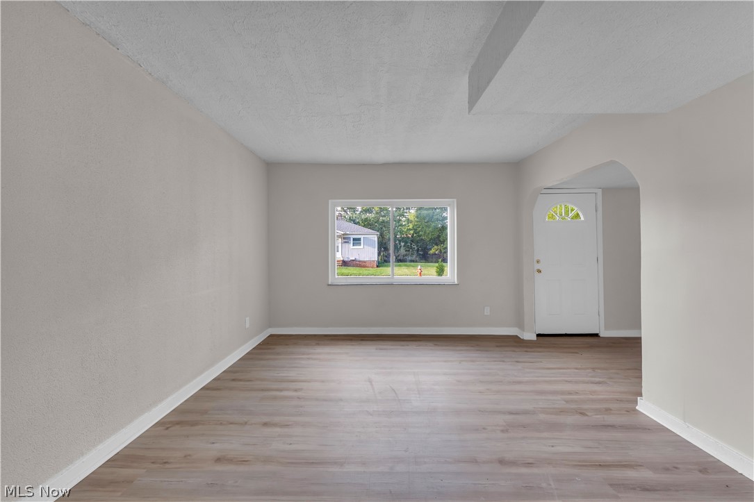 12405 Mcgowan Avenue Cleveland OH 44135