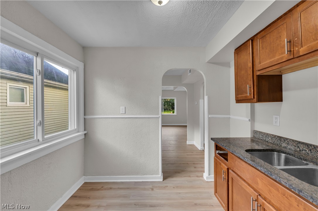 12405 Mcgowan Avenue Cleveland OH 44135