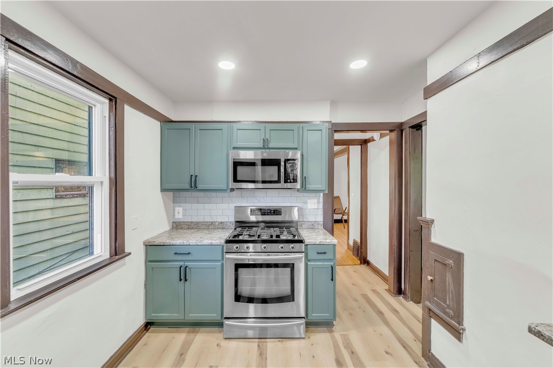 2032 W 89th Street Cleveland OH 44102