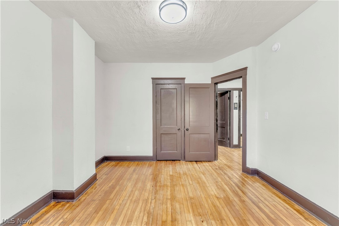 2032 W 89th Street Cleveland OH 44102
