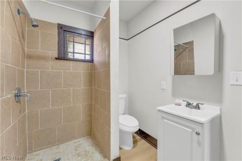 2032 W 89th Street Cleveland OH 44102