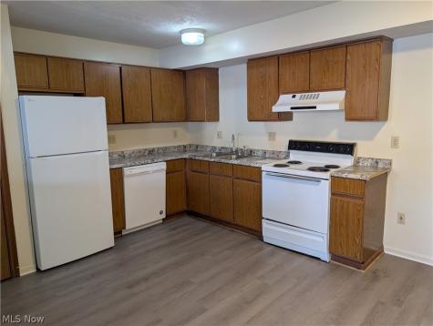 1563 Whitehall Boulevard Kent OH 44240
