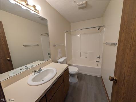 1563 Whitehall Boulevard Kent OH 44240