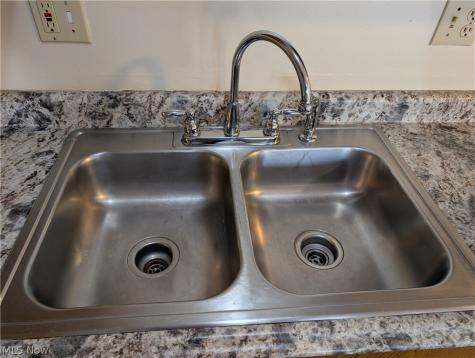 1563 Whitehall Boulevard Kent OH 44240