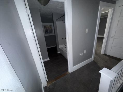 1265 Curtis Street Akron OH 44301