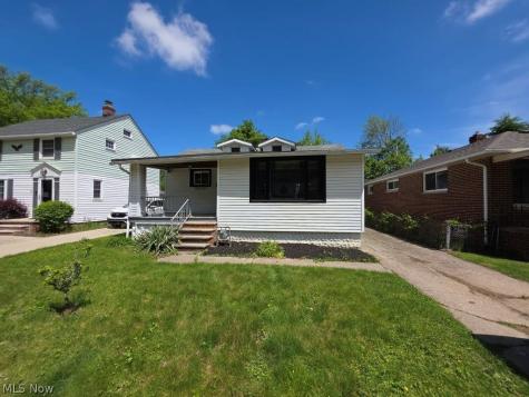 20632 Woodstock Avenue Fairview Park OH 44126
