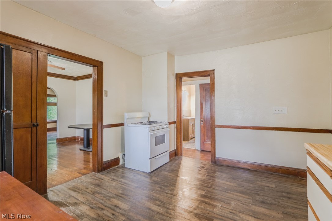10709 Eliot Avenue Cleveland OH 44104