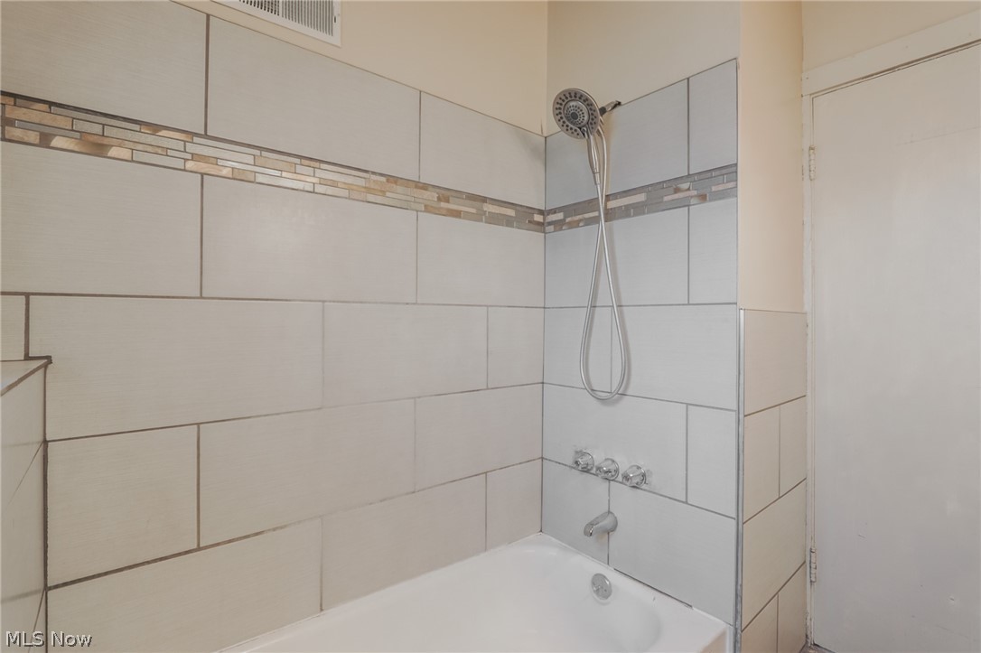 10709 Eliot Avenue Cleveland OH 44104