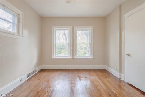 10709 Eliot Avenue Cleveland OH 44104