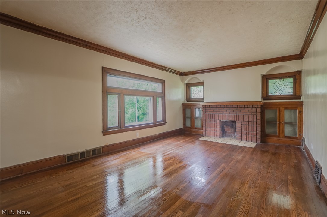 10709 Eliot Avenue Cleveland OH 44104