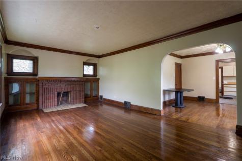 10709 Eliot Avenue Cleveland OH 44104