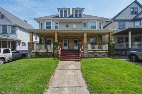 1373 Thoreau Road Lakewood OH 44107