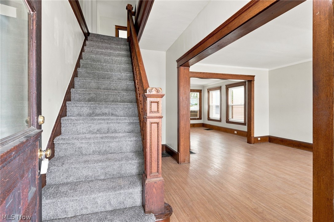1373 Thoreau Road Lakewood OH 44107