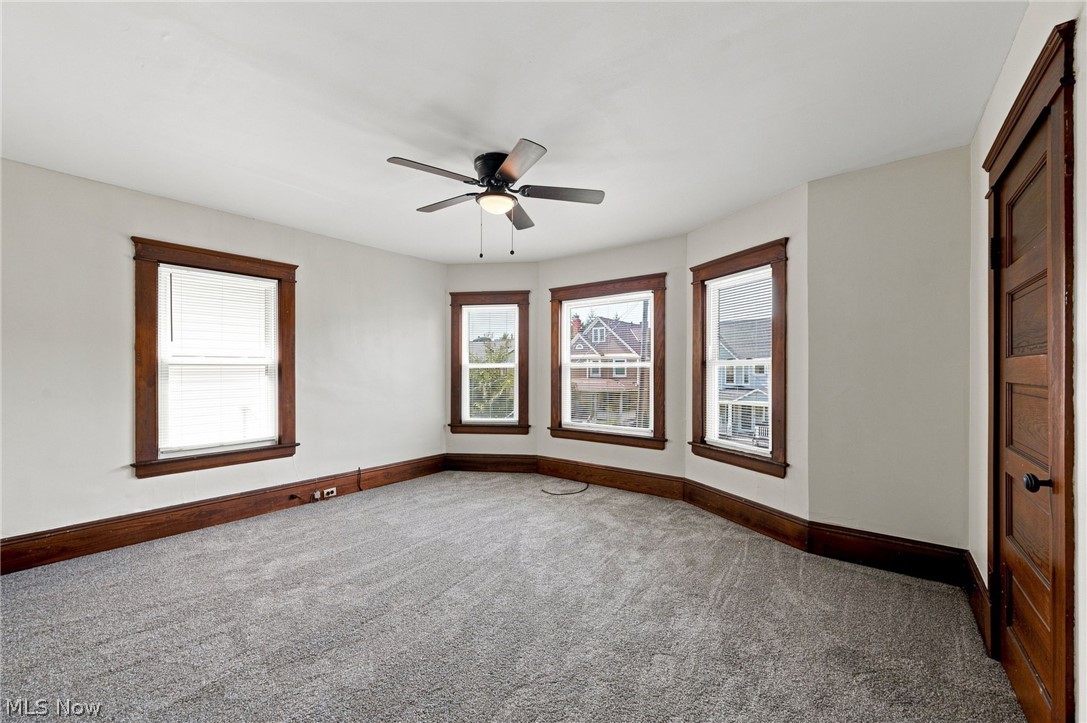 1373 Thoreau Road Lakewood OH 44107