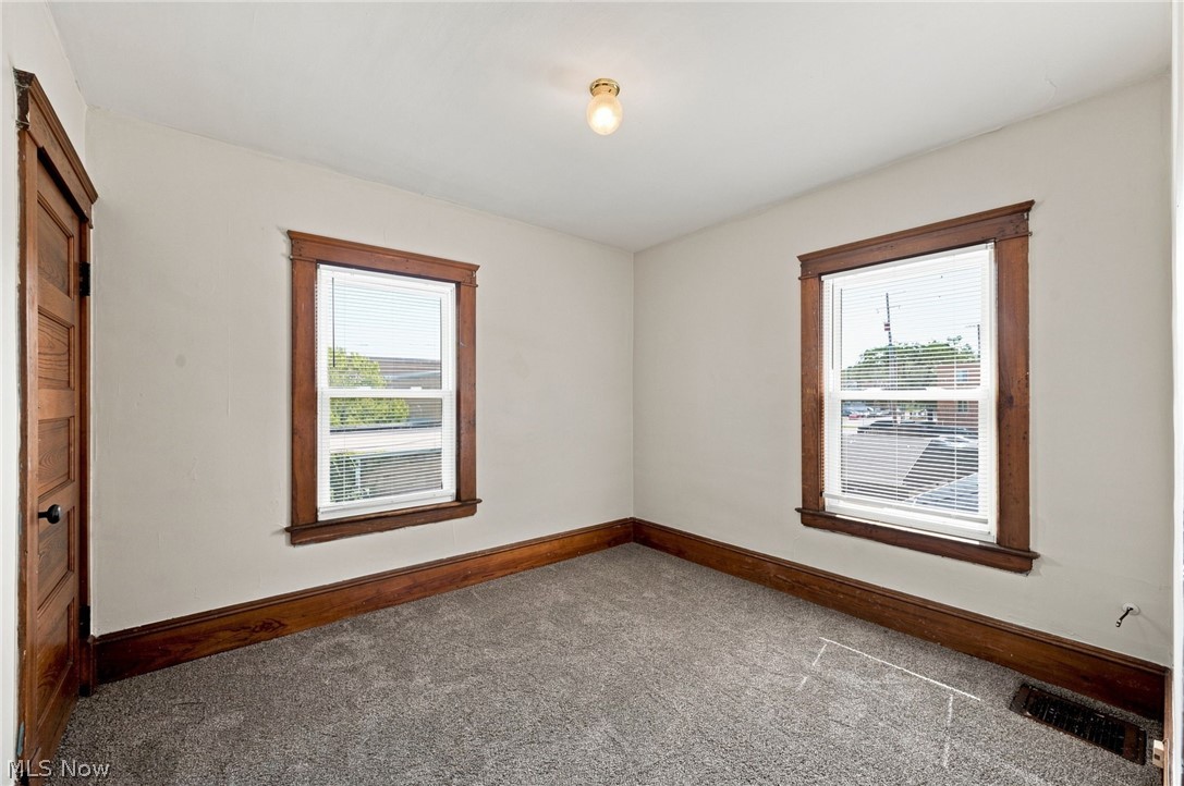 1373 Thoreau Road Lakewood OH 44107
