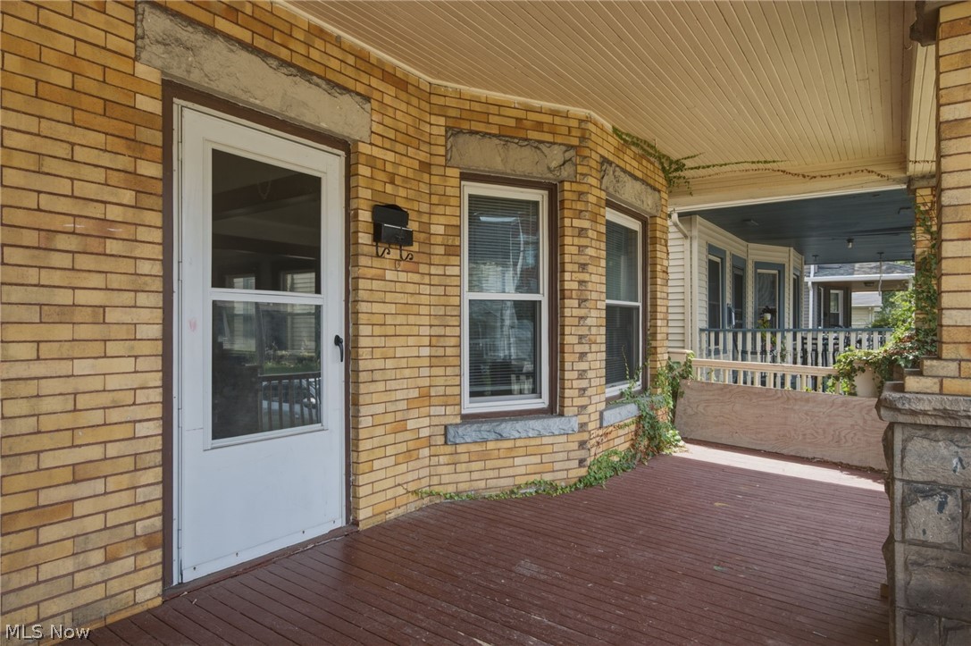 1373 Thoreau Road Lakewood OH 44107