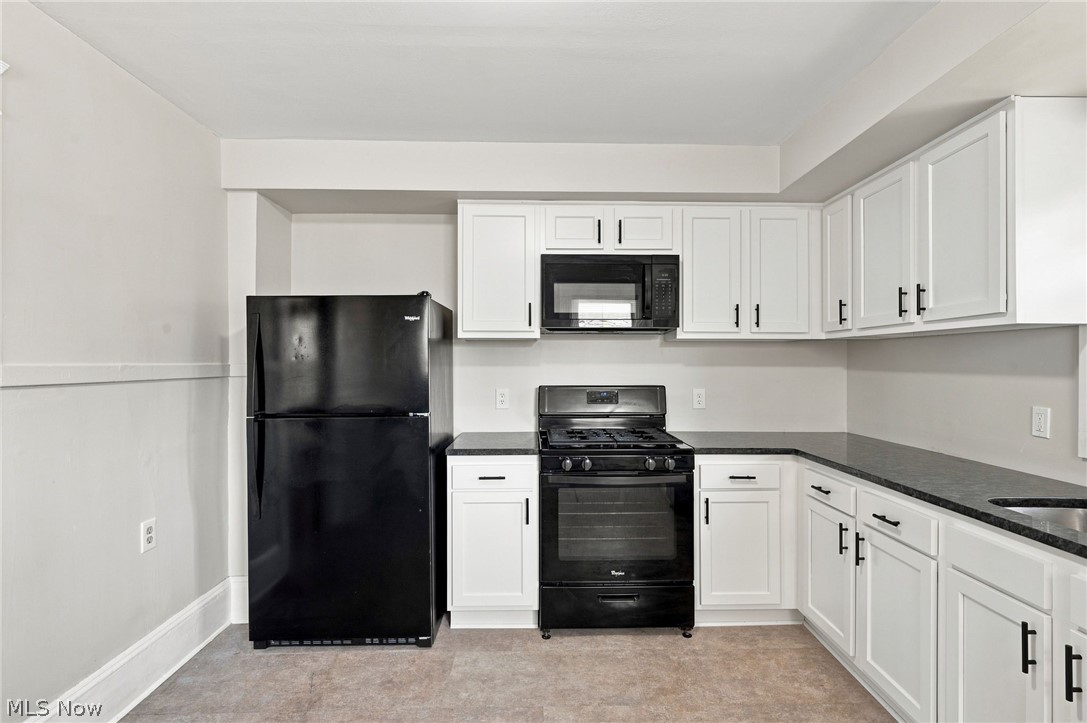 1373 Thoreau Road Lakewood OH 44107
