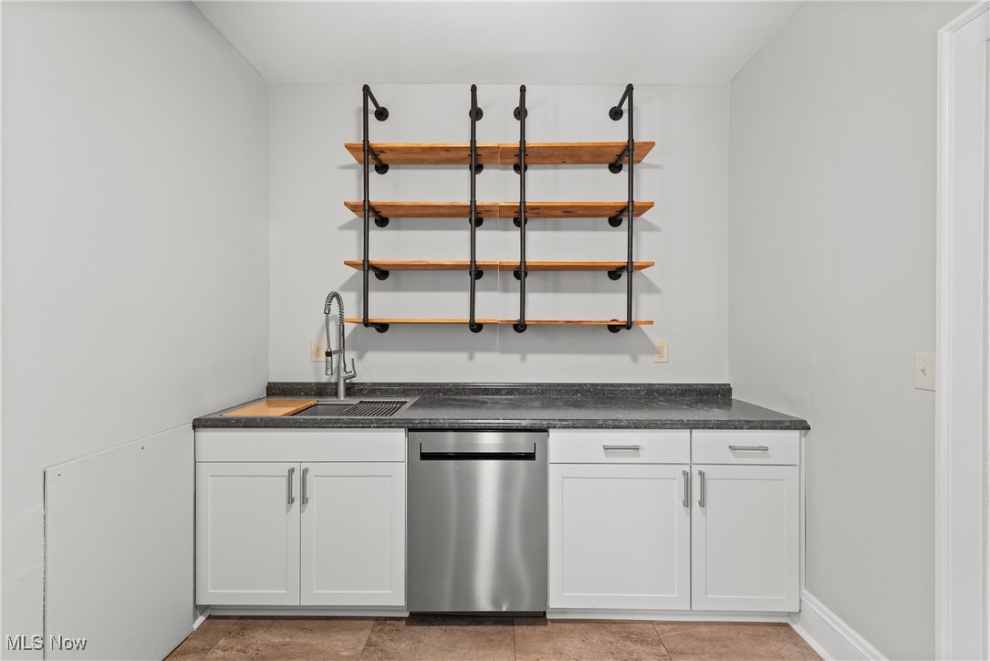 10429 Clifton Boulevard Cleveland OH 44102