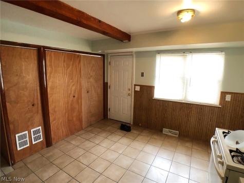 25701 Richards Avenue Euclid OH 44132