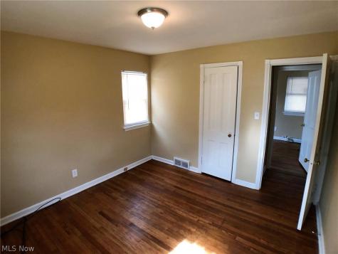 25701 Richards Avenue Euclid OH 44132