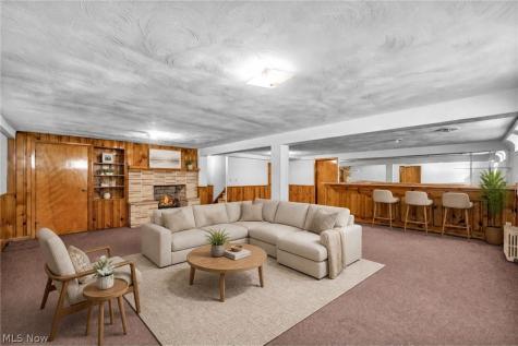 9903 Edgewater Drive Cleveland OH 44102